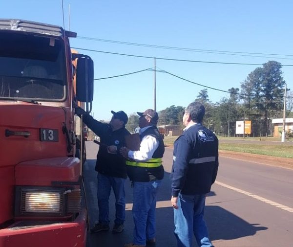 Estrictos controles a transportes de cargas en Ciudad del Este