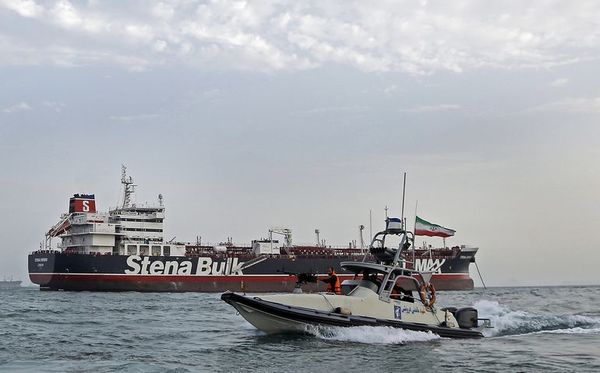 Tensión en el Golfo por captura de petrolero - Internacionales - ABC Color