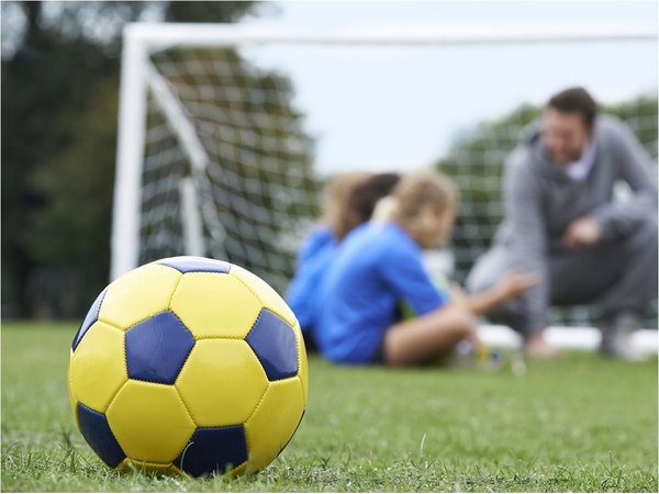 Niño fallece tras jugar un partido de fútbol en Altos