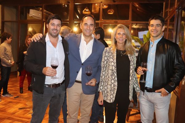 Brindis de la mano de Athena Foods y BBVA