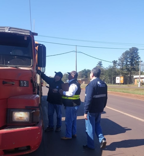 Intensos controles a transportes de cargas en el Alto Paraná