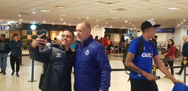 El Cruzeiro viajó a Argentina sin su goleador - Fútbol - ABC Color