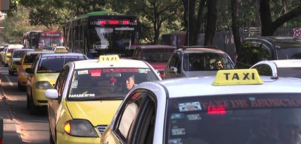 PMT dispuesta a multar a taxistas | Noticias Paraguay