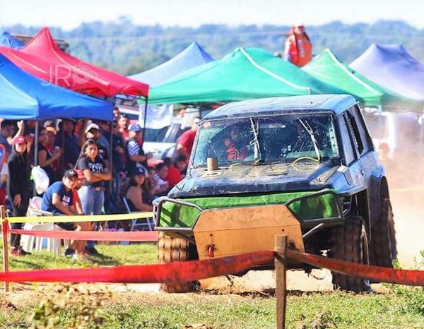 Dupla Benítez-González dominó en 4×4 de Carapeguá