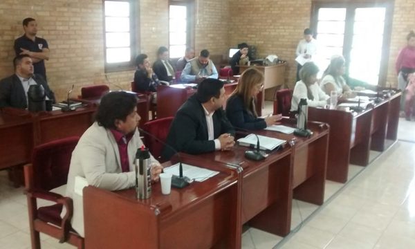 Concejales zacariistas emplazan por 24 horas a Prieto a devolver la Terminal a Itá Paraná