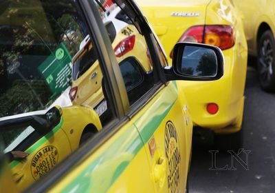 Taxistas se comprometen a no cerrar calles tras reunión con jefe policial