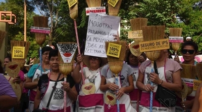 HOY / Trabajadoras domésticas denuncian incumplimientos y llaman a mesa de diálogo