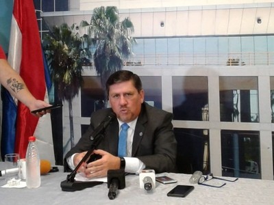 Fiscalía puede imputar de oficio a Payo por invocar a la dictadura - Radio 1000 AM
