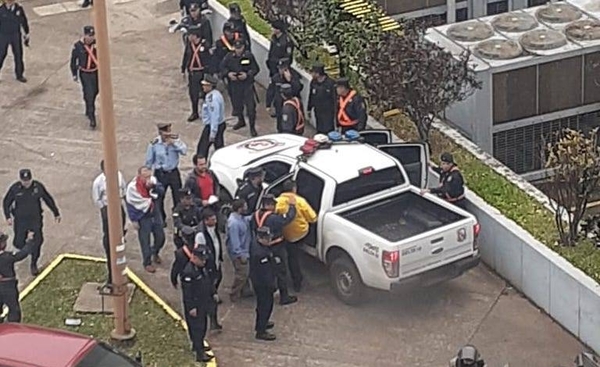 HOY / Arístides Morales y otros seis líderes taxistas, detenidos