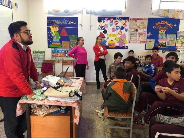 GOBERNACIÓN DE ITAPÚA PROSIGUE CHARLAS DE PREVENCIÓN SOBRE VIOLENCIA SEXUAL.