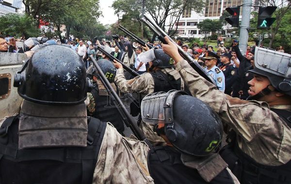 Foro de Periodistas y Asociación de Reporteros repudian violencia