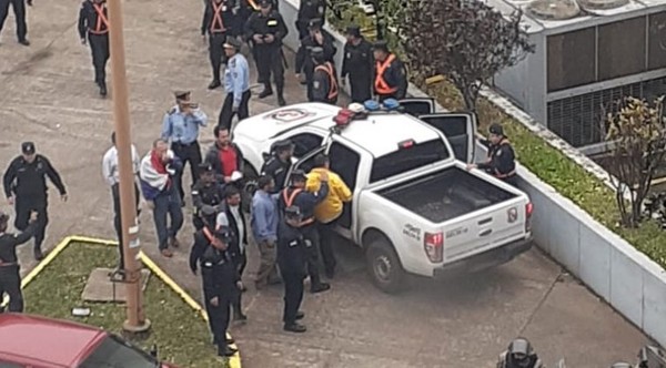 Arístides Morales y otros seis líderes taxistas, detenidos