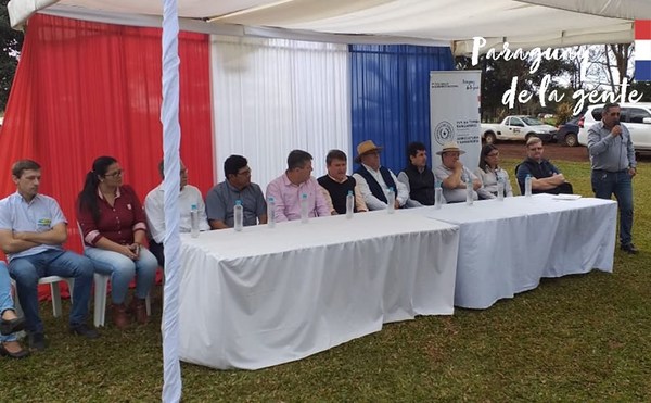 Presentan proyecto de cuenca lechera en Raul Arsenio Oviedo