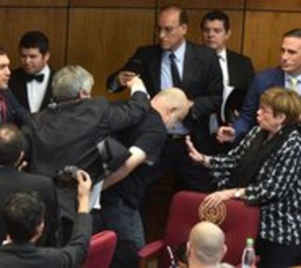 Senado suspende a Paraguayo Cubas y Enrique Riera - Paraguay.com