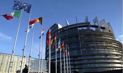 Unión Europea entregó becas por su programa de visitantes a paraguayos líderes | .::Agencia IP::.