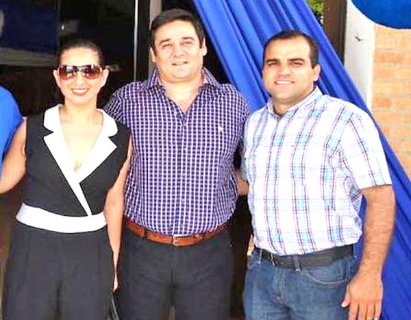 Aparece otra pareja de primos de Buzarquis con sueldos en el Senado