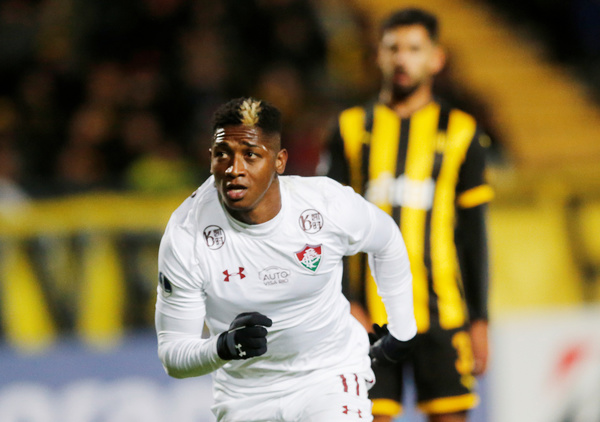 Fluminense derrota a Peñarol en el Campeón del Siglo
