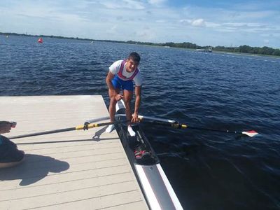 Javier Insfrán rema hoy por el mundial Sub 23