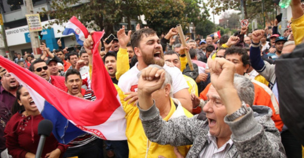 Taxistas, enfurecidos como “Simios”