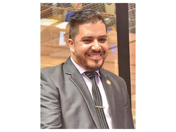 Oficializan pedidos de expulsión de Rivas y de Ulises Quintana