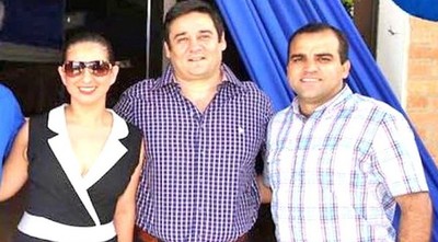 Aparece otra pareja de primos de Buzarquis con sueldos en el Senado