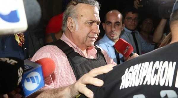 HOY / Óscar González Daher solicita al juzgado salir de la cárcel