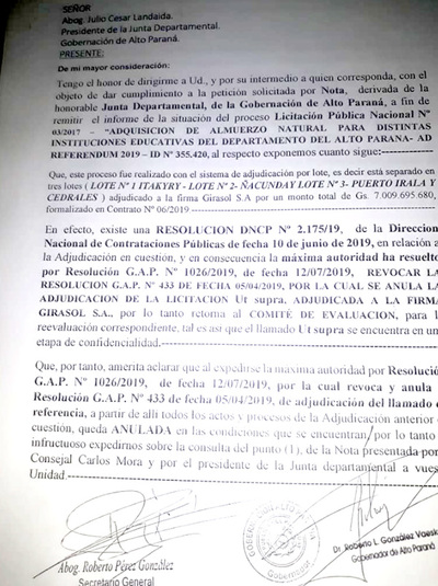 Vaesken remite escueta nota a la Junta sin explicar situación real de almuerzo escolar