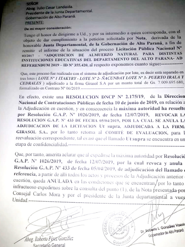 Vaesken remite escueta nota a la Junta sin explicar situación real de almuerzo escolar