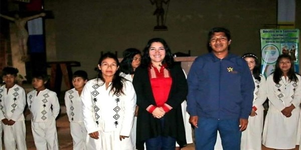 JÓVENES NATIVOS DE PINDÓ SON NUEVOS GUÍAS TURÍSTICOS DE LA MISIÓN JESUÍTICA DE SAN COSME Y SAN DAMIÁN