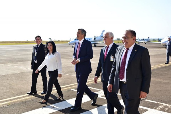 Apuntan a que el aeropuerto Guaraní conecte a la región con el mundo