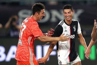 Juventus supera al Inter con un gran Buffon - Fútbol - ABC Color