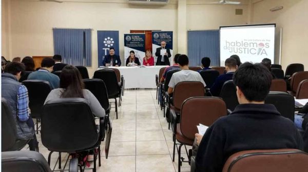 Realizan “Hablemos de Justicia” en Encarnación