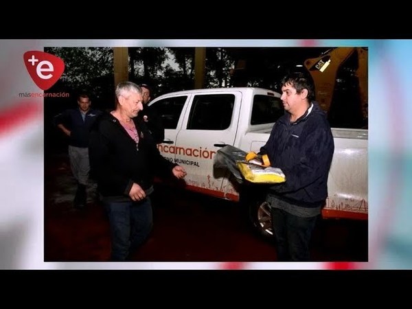 MUNICIPIO ENCARNACENO ENTREGÓ EQUIPOS A PERSONAL DEL RELLENO SANITARIO