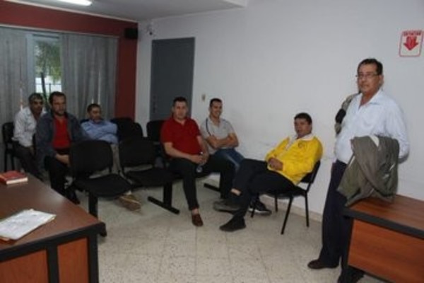 Otorgan arresto domiciliario a dirigentes taxistas - Radio 1000 AM