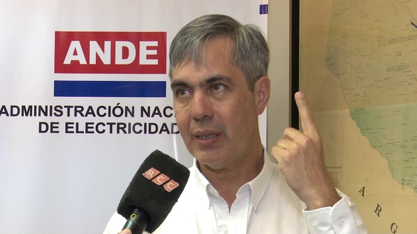 Pedro Ferreira presentó su renuncia como titular de la ANDE