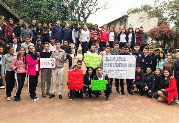 Estudiantes lograron rever posición del MEC - Locales - ABC Color