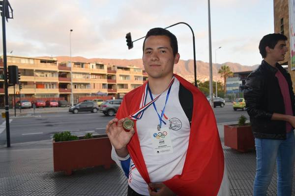 Joven asistirá a programa de la NASA