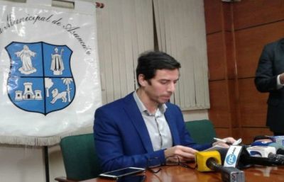 Concejales presentan ordenanza que regulará MUV y Uber