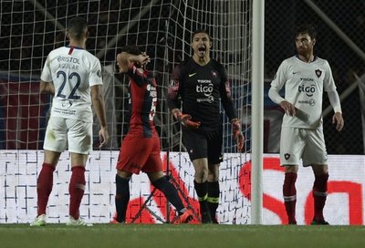 Cerro aguantó y sacó un empate ante San Lorenzo