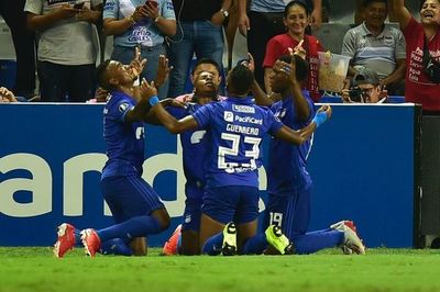 Emelec va con ventaja a Río - Fútbol - ABC Color