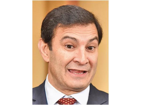 Ovelar desacredita el sondeo promocionado a favor de Varela