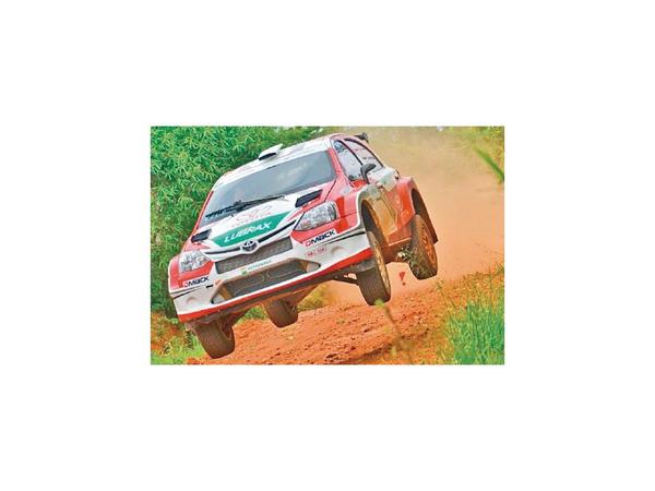 Ale Galanti lidera el nacional de rally
