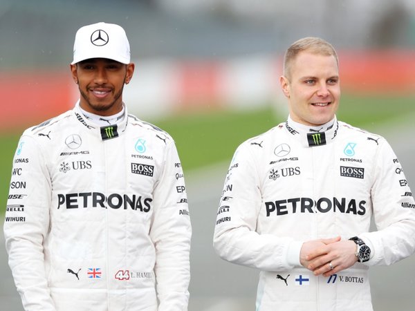 Hamilton y Bottas buscan otro doblete en el 125 aniversario de Mercedes