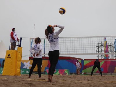 Paraguay arranca con derrota en beach vóley