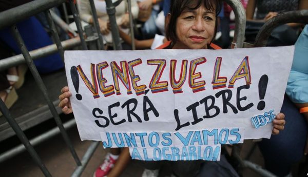 Buscan en el Congreso de EE.UU. ley de TPS para venezolanos pese a reciente derrota
