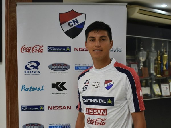 Samuel Cáceres se incorpora a la Academia