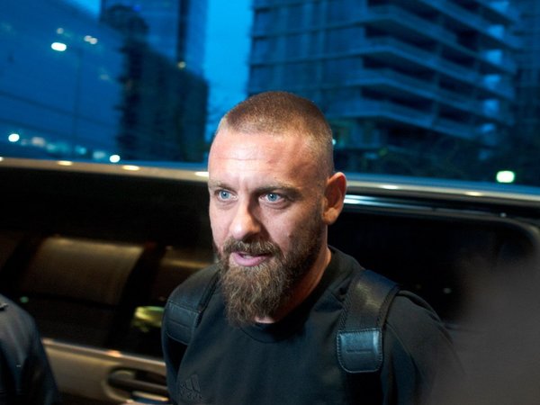 De Rossi llega a Argentina para jugar en Boca Juniors