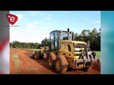 REPARAN CAMINOS VECINALES EN SAN JUAN DEL PARANÁ