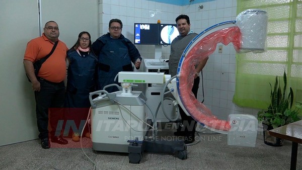 IPS ENCARNACIÓN SUMA MODERNO EQUIPO ARCO EN C PARA CIRUGÍAS TRAUMATOLÓGICAS.