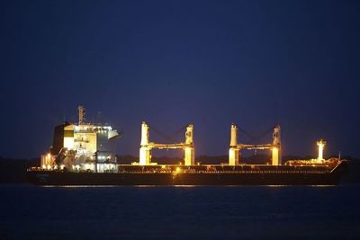 Corte Suprema de Brasil ordena a Petrobras abastecer navíos iraníes varados - Mundo - ABC Color